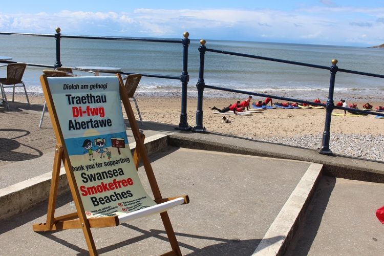 smokefree-beach-swansea